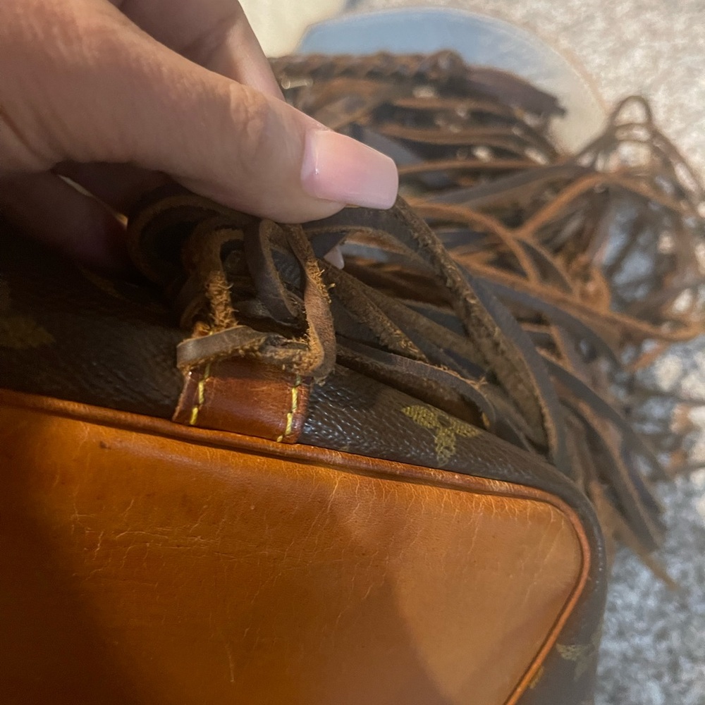 Louis Vuitton Petite Noe - Picture 5 of 7